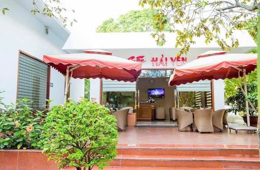 Khuôn viên quầy bar - cafe